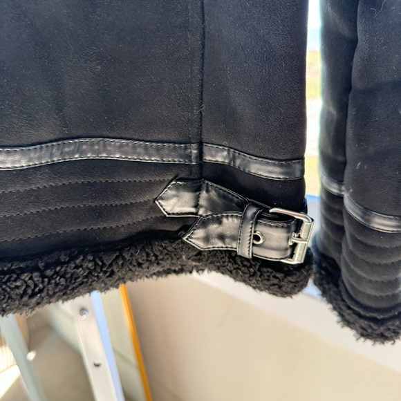 Zara size small. Oversized. - Picture 7 of 16